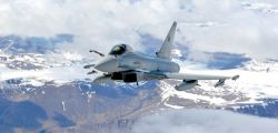 Danni per attività di volo militare: indennizzo o risarcimento?